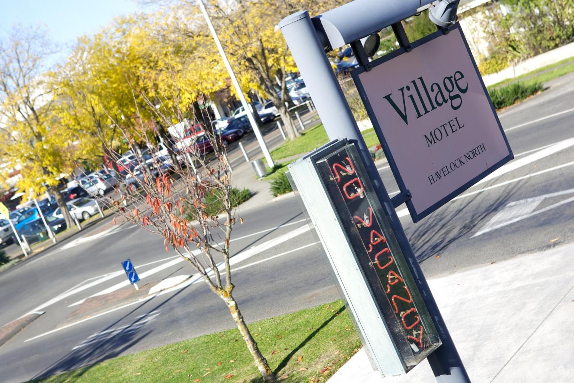 Village Motel Havelock North Dış mekan fotoğraf